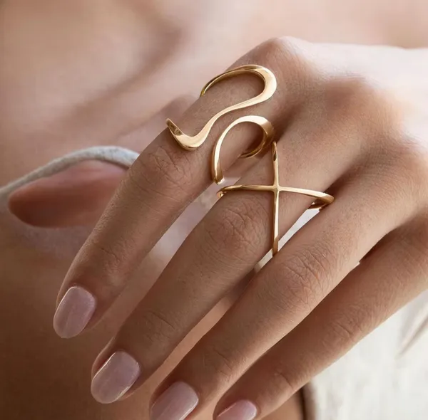 Golden_Stainless_Steel_And_Hypoallergenic_Coating_Ring_For_Women